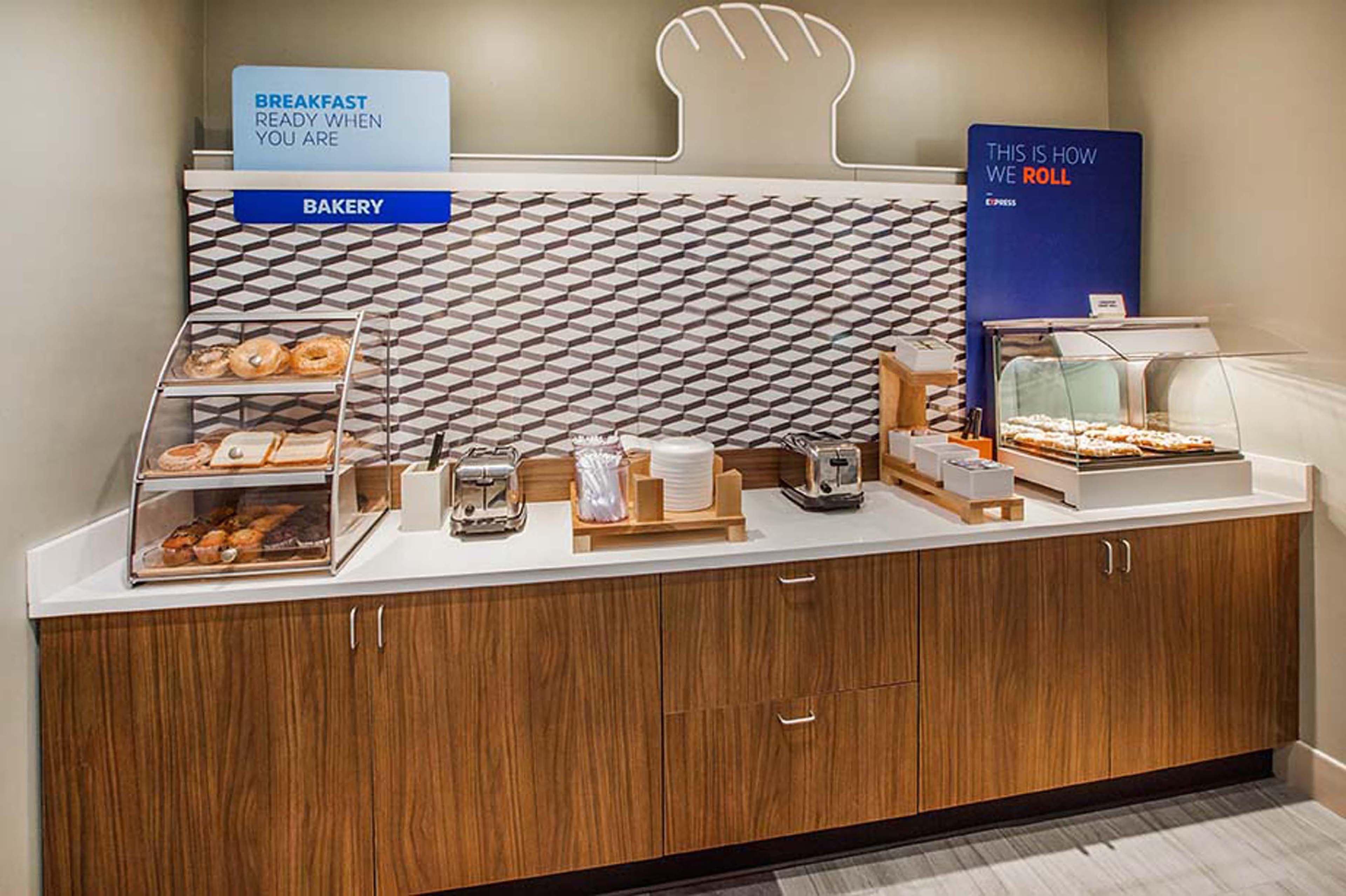 Holiday Inn Express - Horse Cave By Ihg Bagian luar foto
