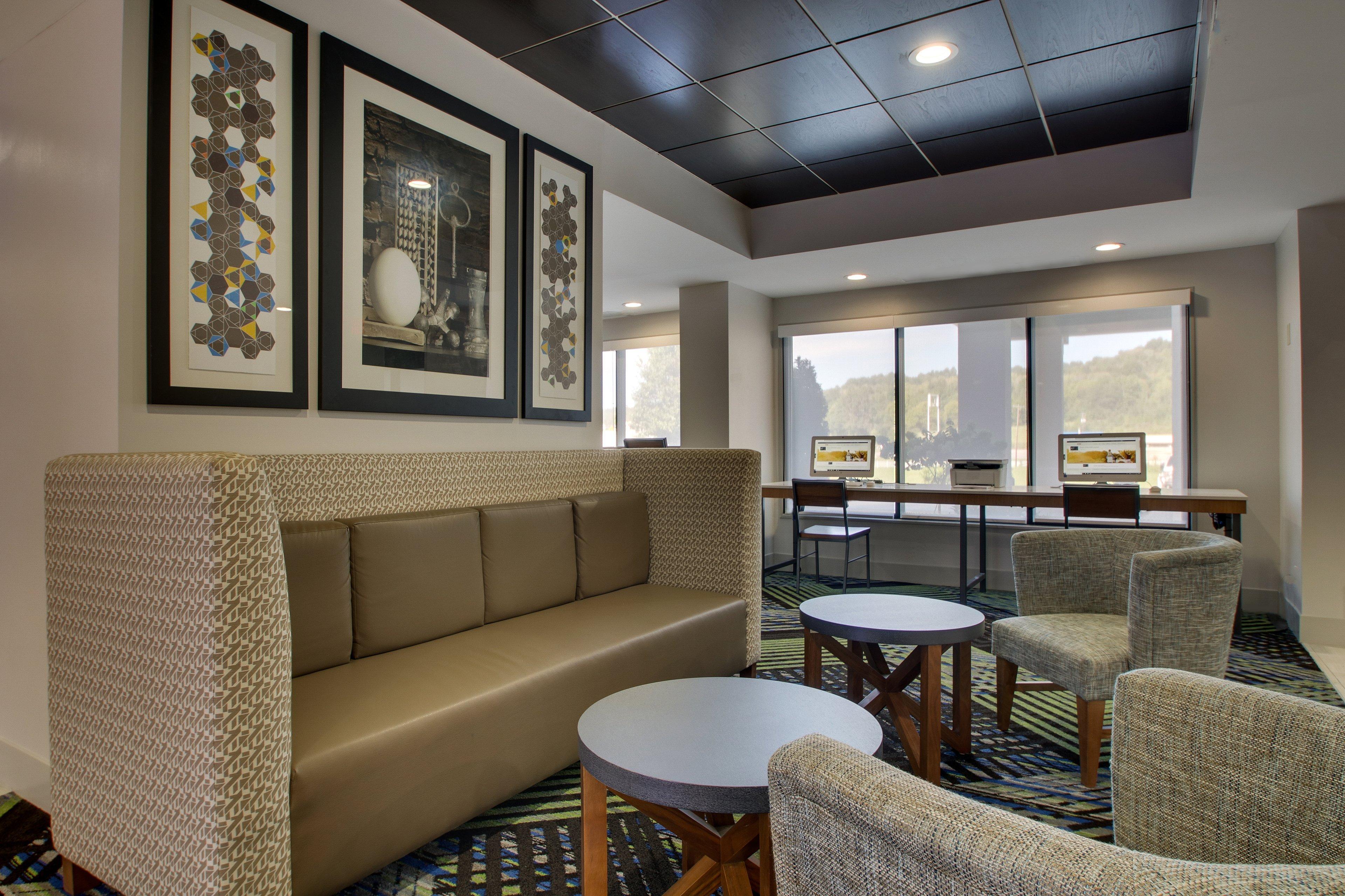Holiday Inn Express - Horse Cave By Ihg Bagian luar foto