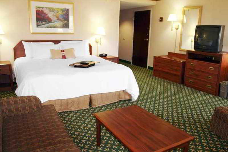Holiday Inn Express - Horse Cave By Ihg Bagian luar foto